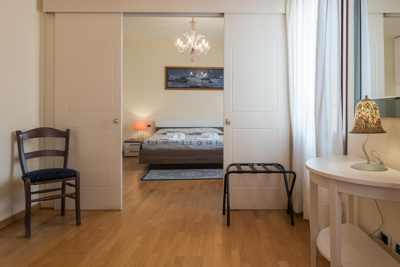B&B Acqua Azzurra Venesia Bagian luar foto