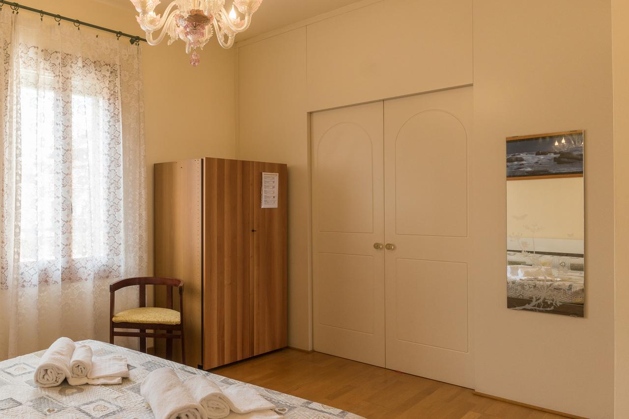 B&B Acqua Azzurra Venesia Bagian luar foto