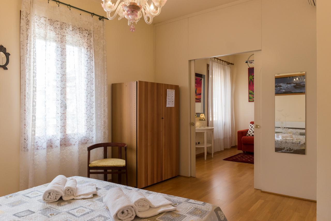 B&B Acqua Azzurra Venesia Bagian luar foto