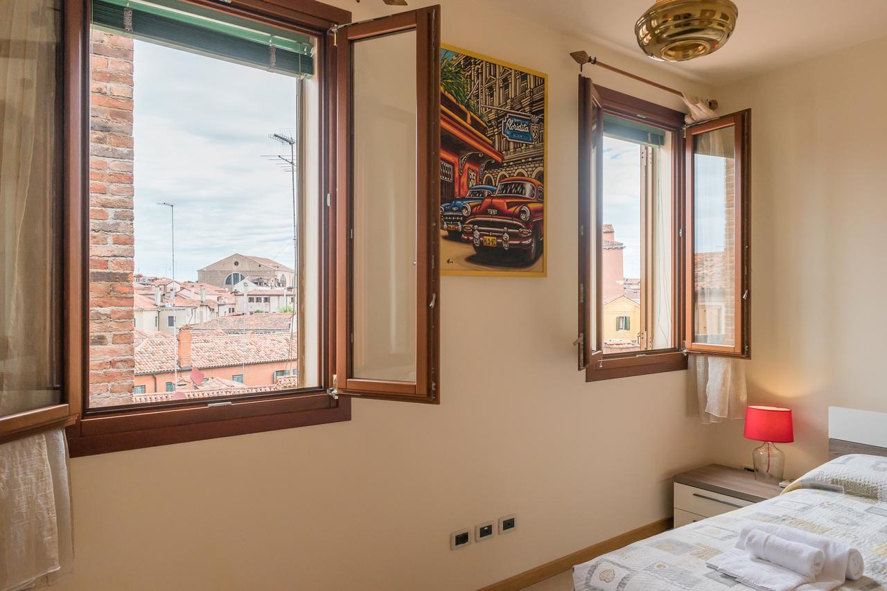 B&B Acqua Azzurra Venesia Bagian luar foto